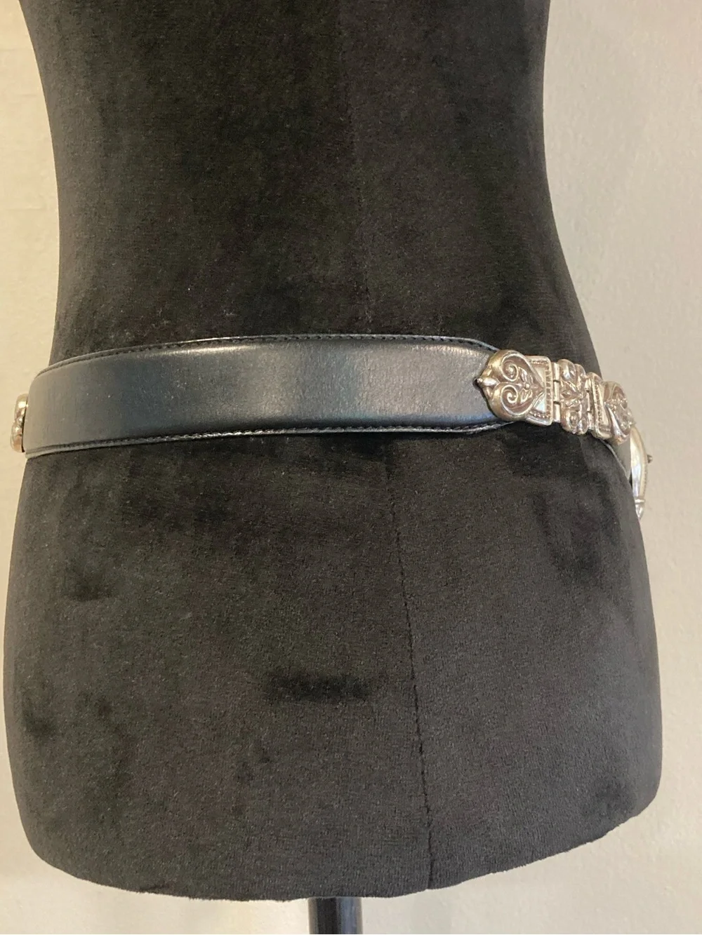 Fossil Black Leather Western-Style Belt with Silver-Tone Heart Accents